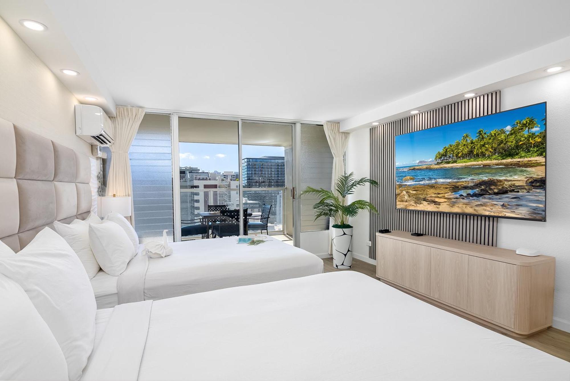 Newly Renovated With Ocean View Near Waikiki Appartamento